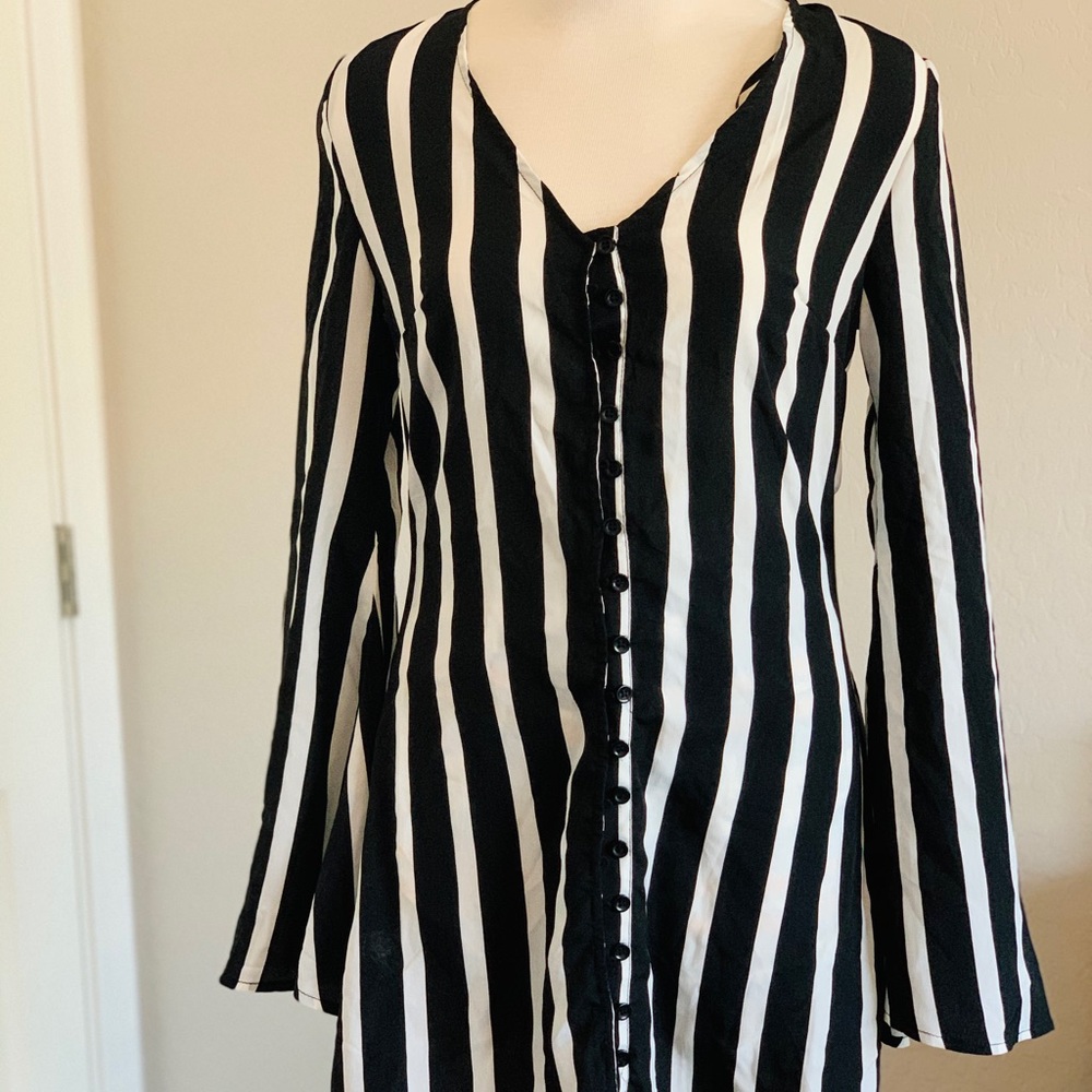 Stripped long sleeve ruffle tea dress ❤️